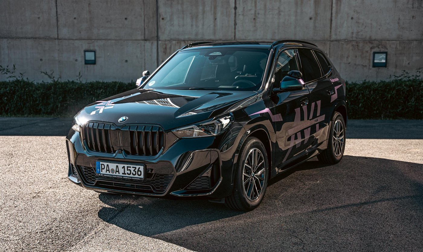 BMW X1 der AVL Fahrschule, Frontansicht